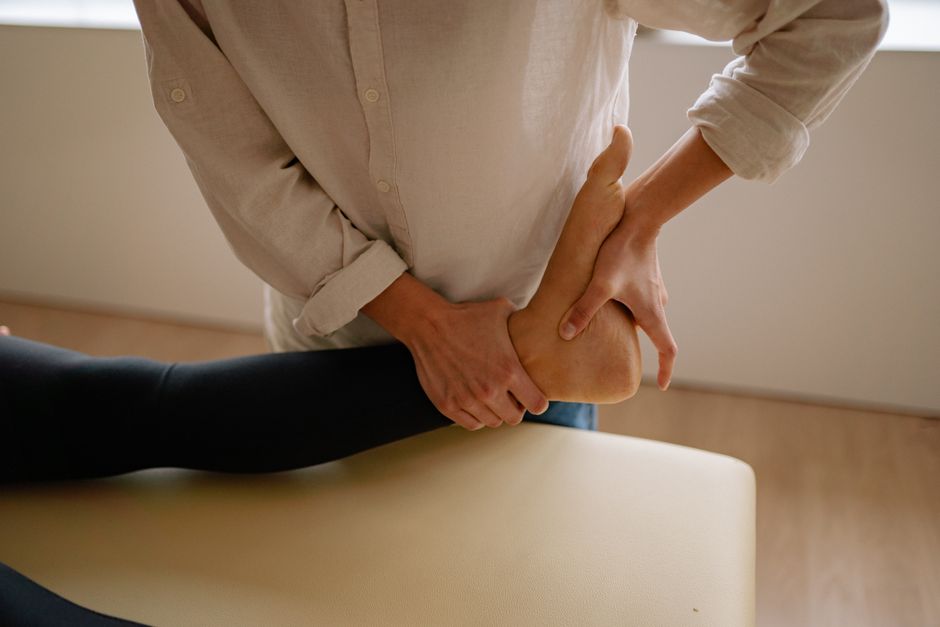 How Caregivers Can Track Changes in Knee Mobility