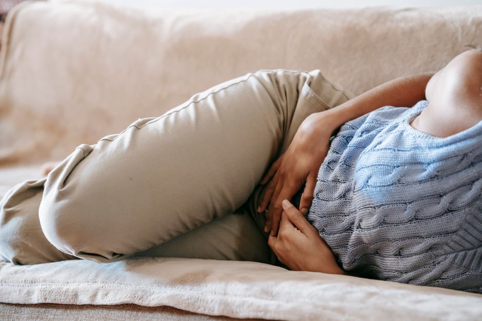 How to Build a Bedtime Routine When Knee Discomfort Disrupts Sleep
