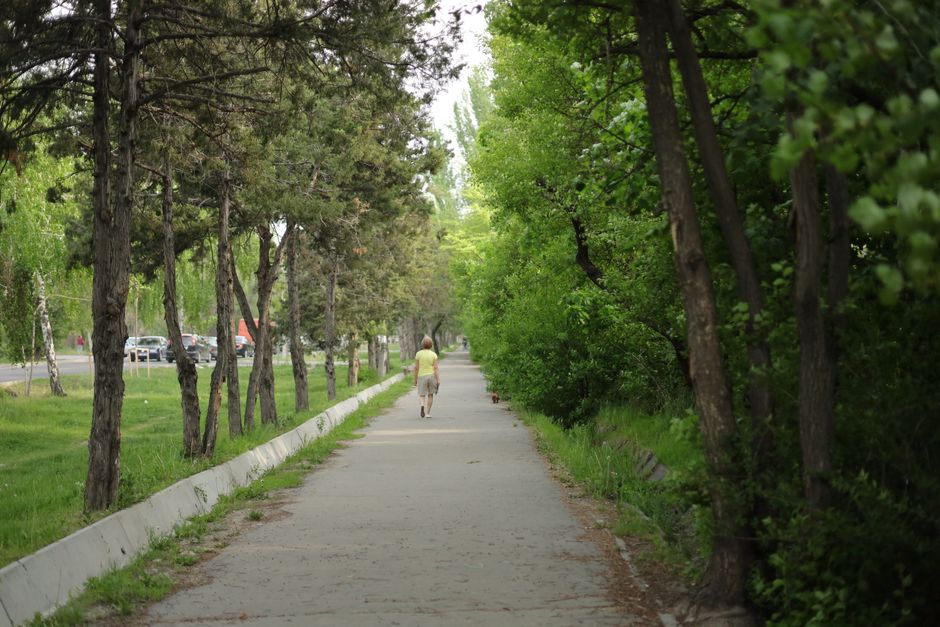 Knee Feels Unstable After Walking Uphill