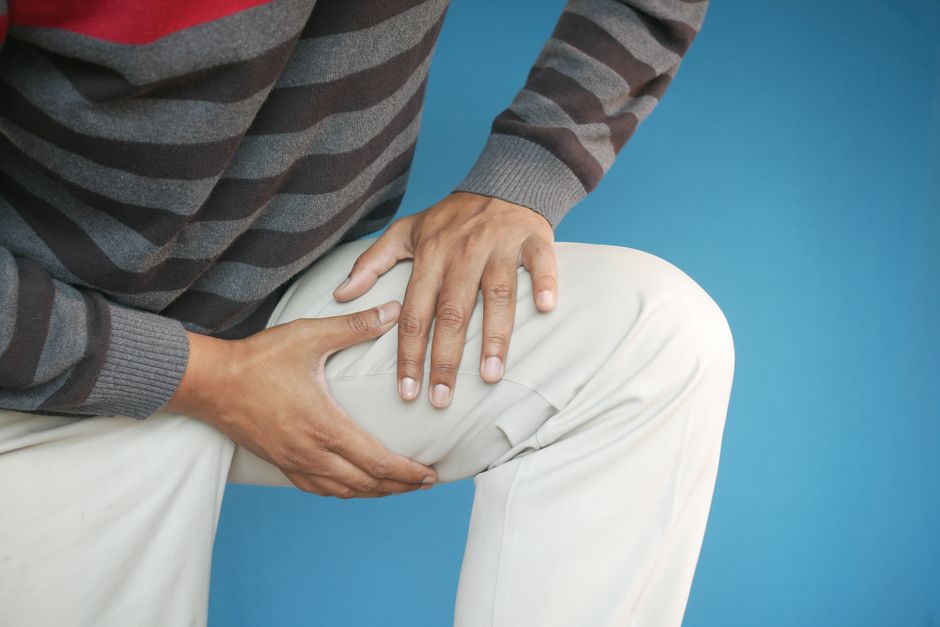 Outer Knee Ache After Walking Downhill